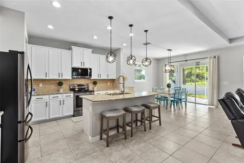 6116 35th Court E Bradenton FL 34203