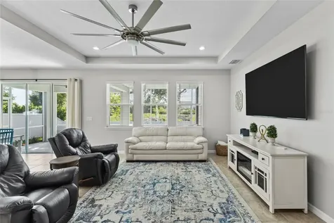 6116 35th Court E Bradenton FL 34203