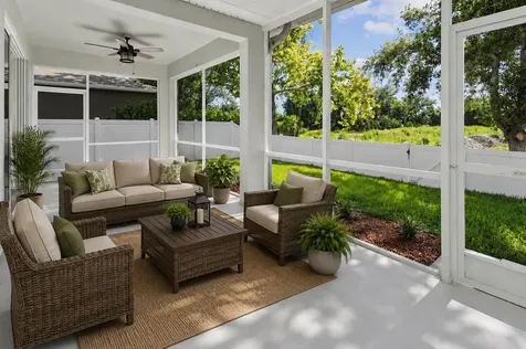 6116 35th Court E Bradenton FL 34203