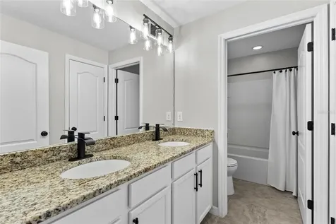 6116 35th Court E Bradenton FL 34203