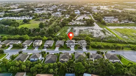 6116 35th Court E Bradenton FL 34203