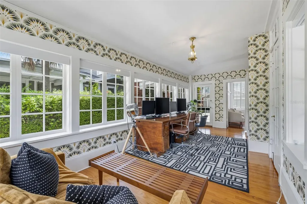 817 S Willow Avenue Tampa FL 33606