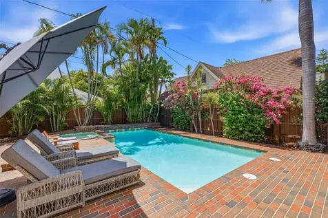 817 S Willow Avenue Tampa FL 33606