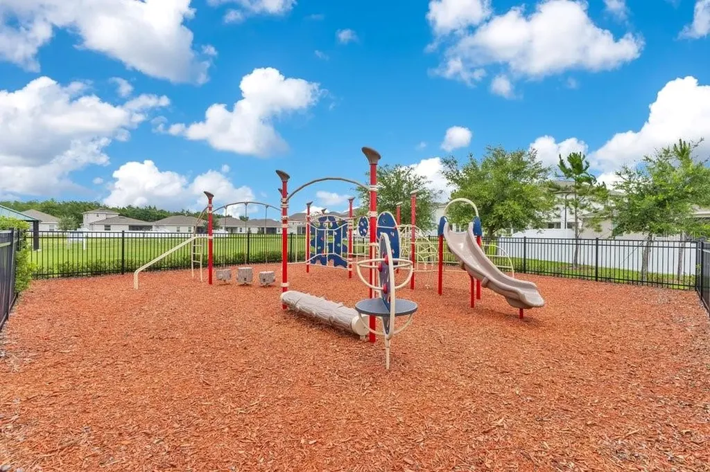 2248 Canyon Breeze Avenue Kissimmee FL 34746