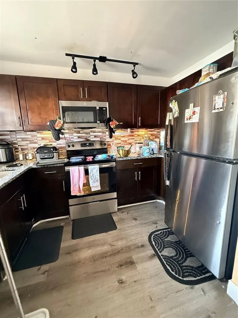 1805 Michigan Avenue Kissimmee FL 34744