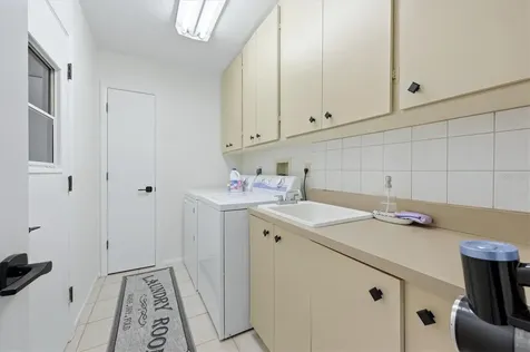 320 San Rafael Avenue North Port FL 34287