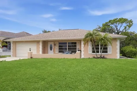 320 San Rafael Avenue North Port FL 34287