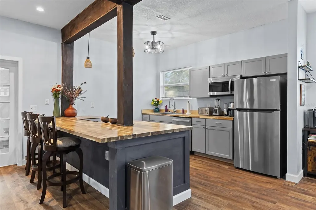 234 W Magnolia Street Apopka FL 32703