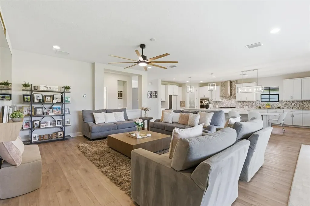 12962 Steed Trace Loop Lithia FL 33547