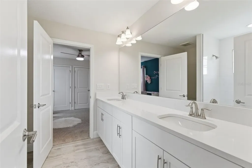 12962 Steed Trace Loop Lithia FL 33547