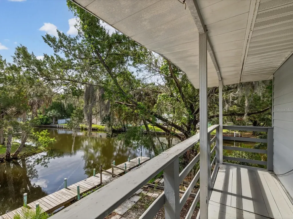 6150 Island Drive Weeki Wachee FL 34607