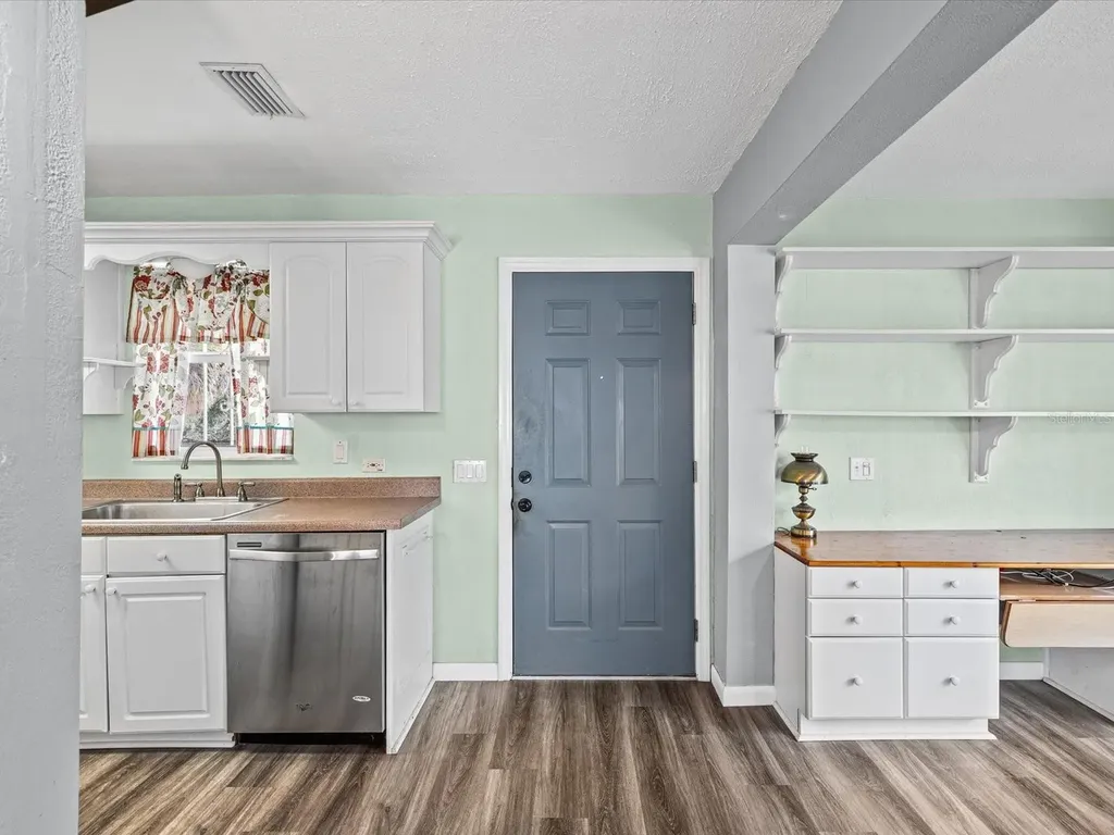 6150 Island Drive Weeki Wachee FL 34607
