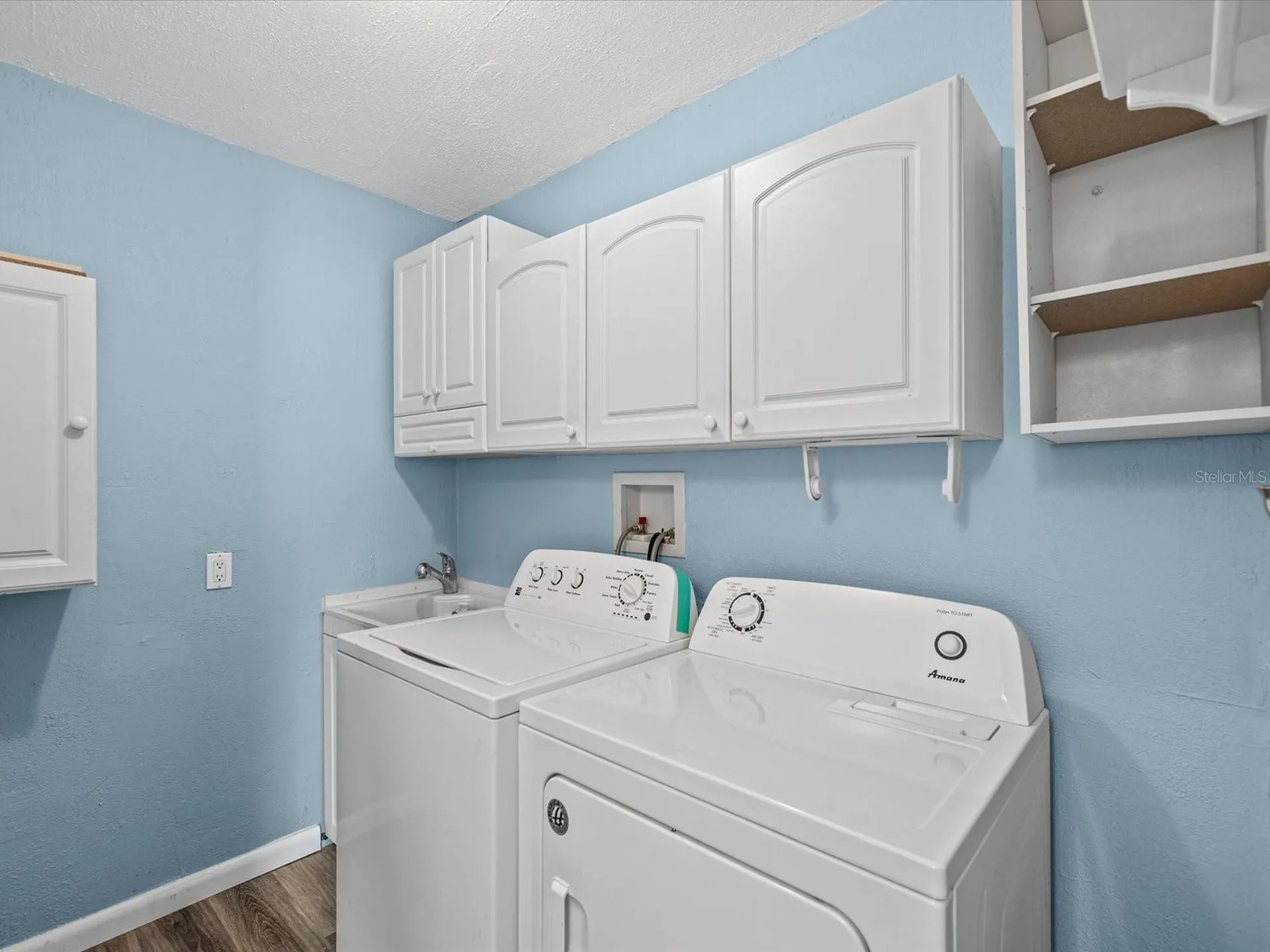 6150 Island Drive Weeki Wachee FL 34607