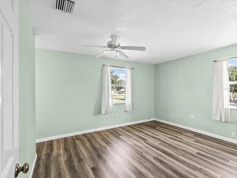 6150 Island Drive Weeki Wachee FL 34607