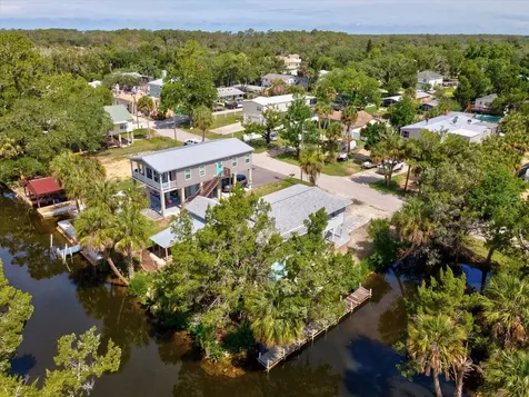 6150 Island Drive Weeki Wachee FL 34607