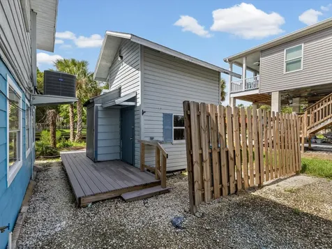 6150 Island Drive Weeki Wachee FL 34607