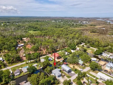 6150 Island Drive Weeki Wachee FL 34607
