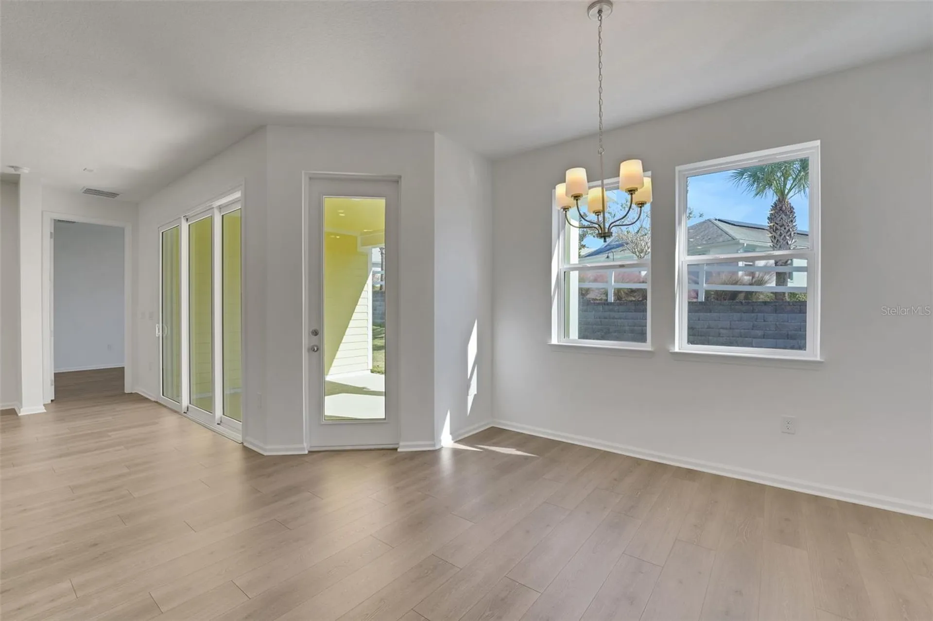 1025 Fiesta Key Circle Lady Lake FL 32159
