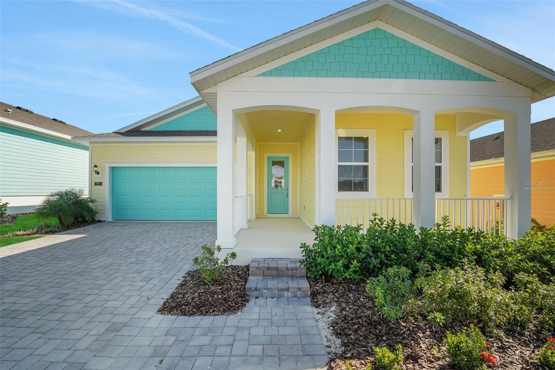 1025 Fiesta Key Circle Lady Lake FL 32159