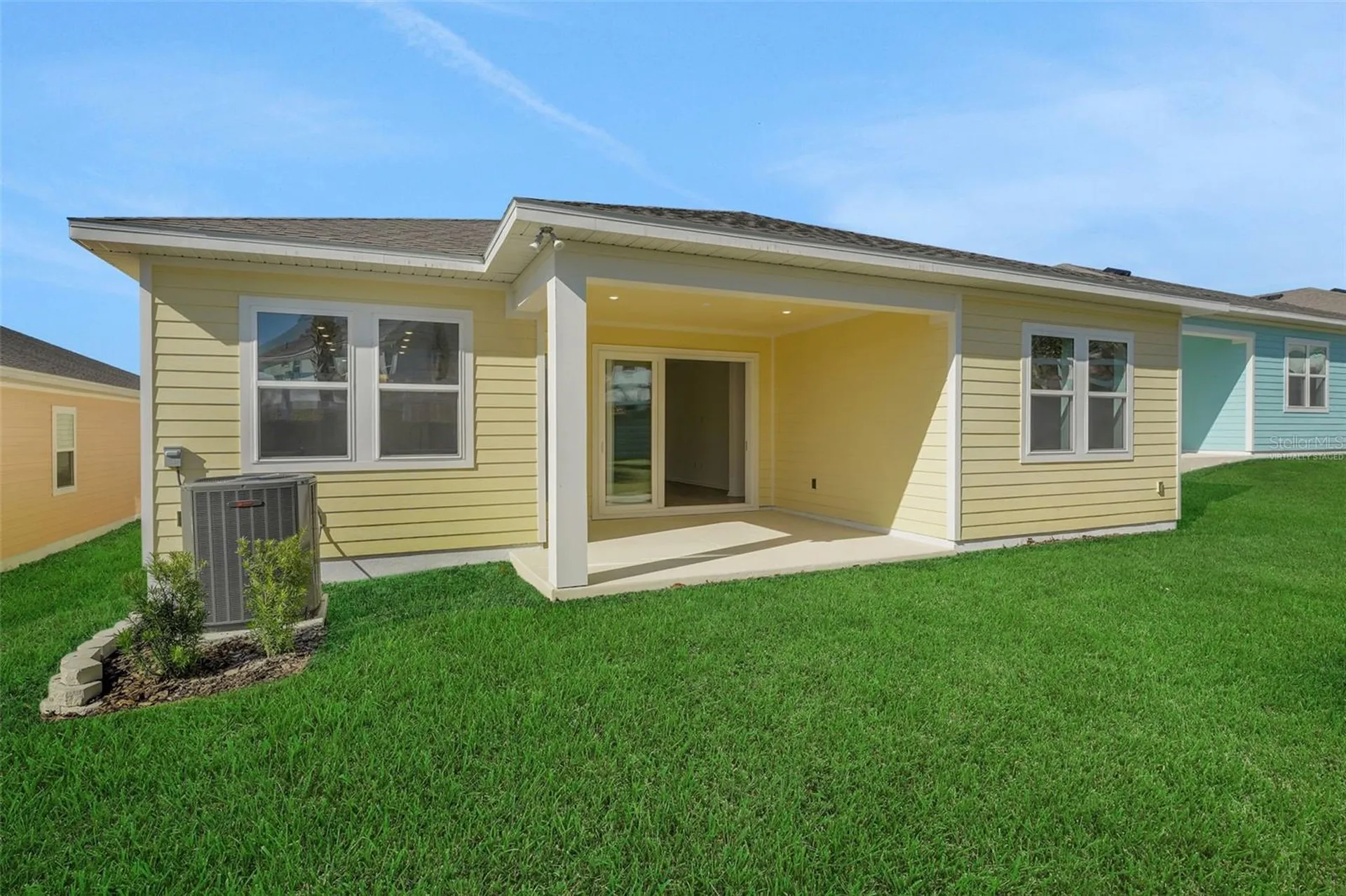 1025 Fiesta Key Circle Lady Lake FL 32159