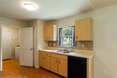 1509 West Parkway Deland FL 32724