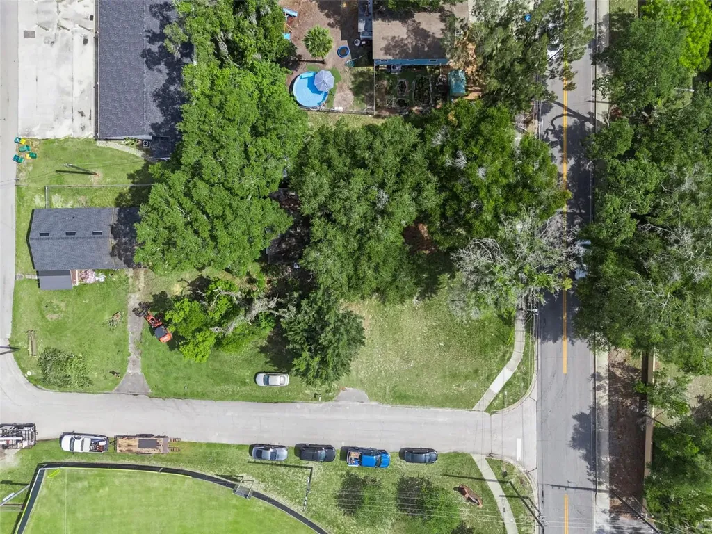 335 E Walts Avenue Deland FL 32724