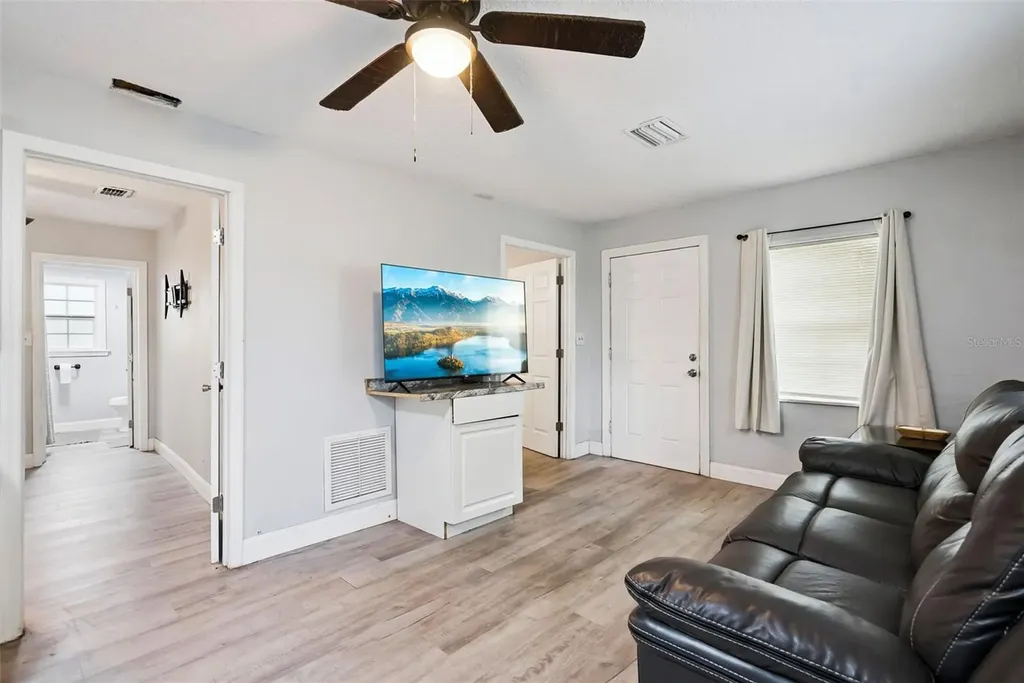 335 E Walts Avenue Deland FL 32724
