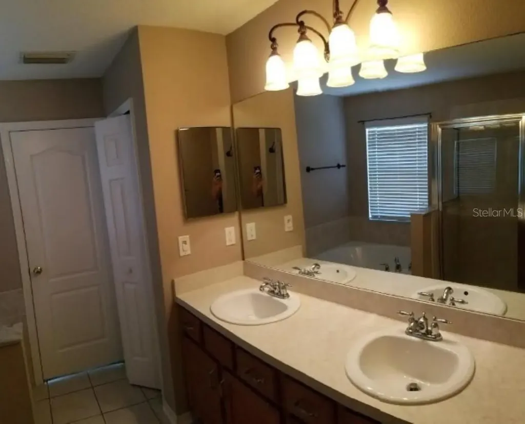 2841 Girvan Drive Land O Lakes FL 34638