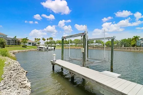 5425 Wishing Arch Drive Apollo Beach FL 33572