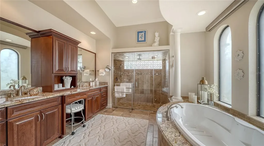 1630 Assisi Drive Sarasota FL 34231