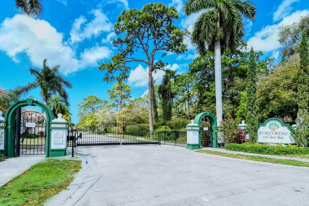 1630 Assisi Drive Sarasota FL 34231