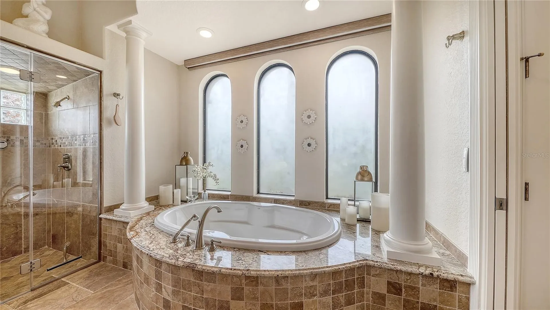 1630 Assisi Drive Sarasota FL 34231