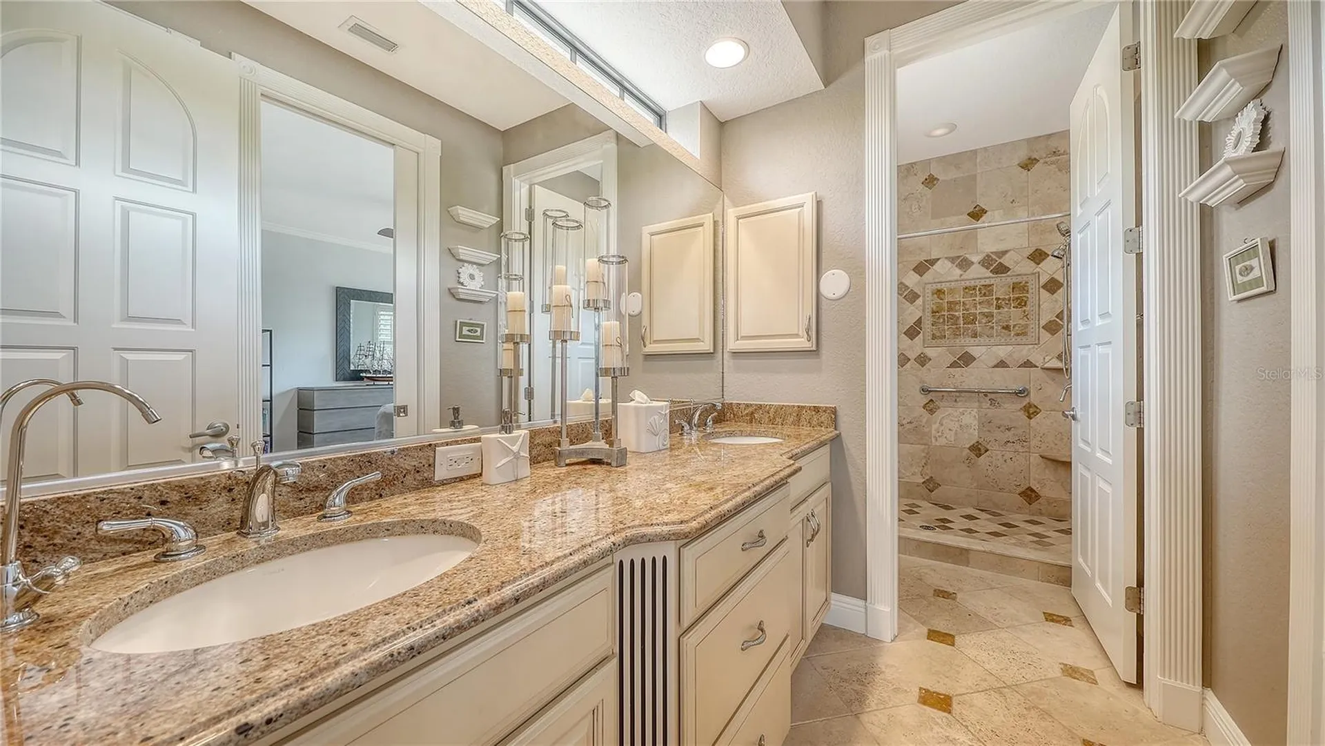 1630 Assisi Drive Sarasota FL 34231