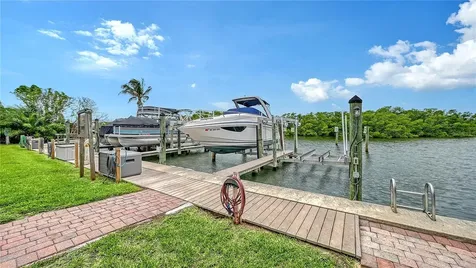 1630 Assisi Drive Sarasota FL 34231
