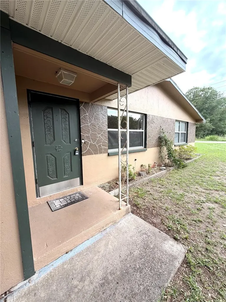 20190 SW 80th Place Road Dunnellon FL 34431