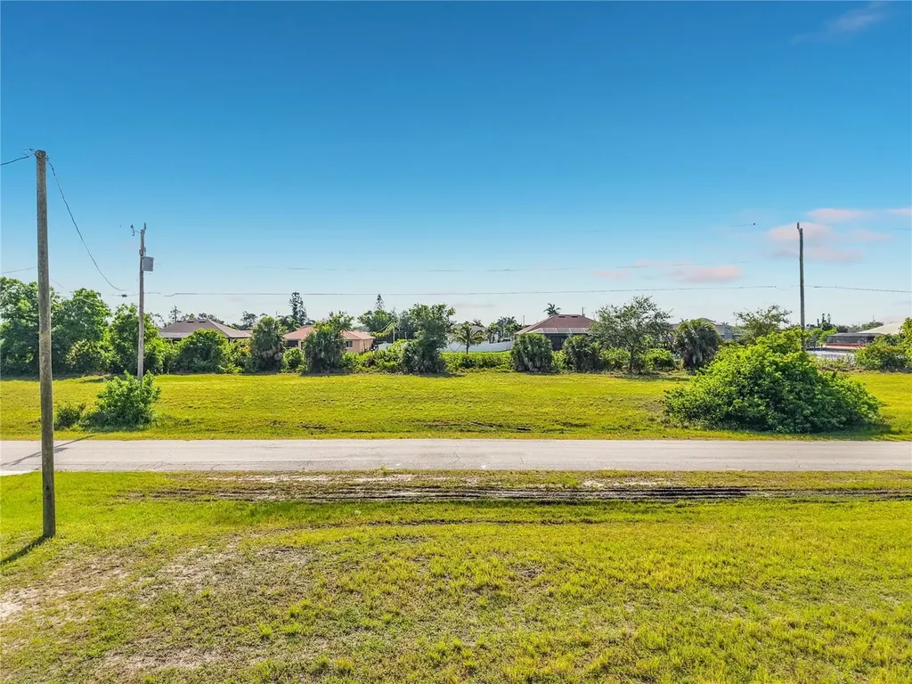 407 NW 31st Place Cape Coral FL 33993