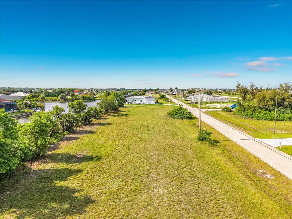 407 NW 31st Place Cape Coral FL 33993