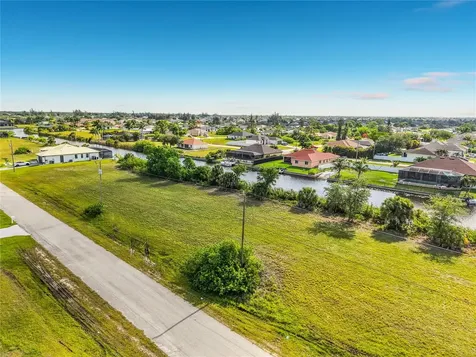 407 NW 31st Place Cape Coral FL 33993