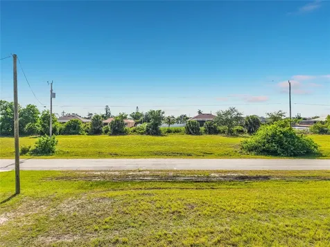 407 NW 31st Place Cape Coral FL 33993