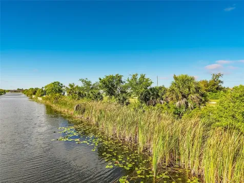 407 NW 31st Place Cape Coral FL 33993