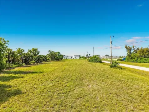 407 NW 31st Place Cape Coral FL 33993