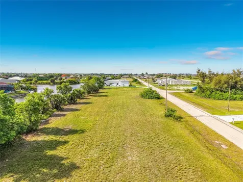 407 NW 31st Place Cape Coral FL 33993