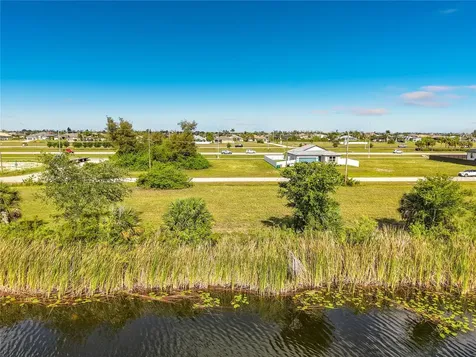 407 NW 31st Place Cape Coral FL 33993