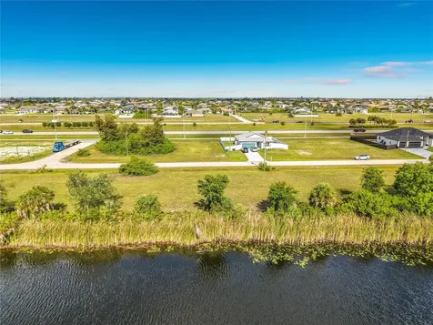 407 NW 31st Place Cape Coral FL 33993