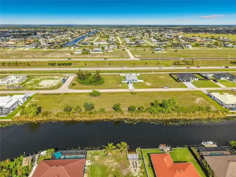 407 NW 31st Place Cape Coral FL 33993