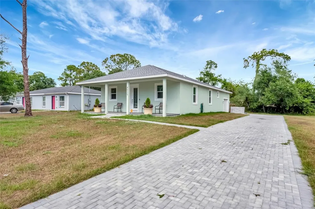 4929 20th Street Court E Bradenton FL 34203