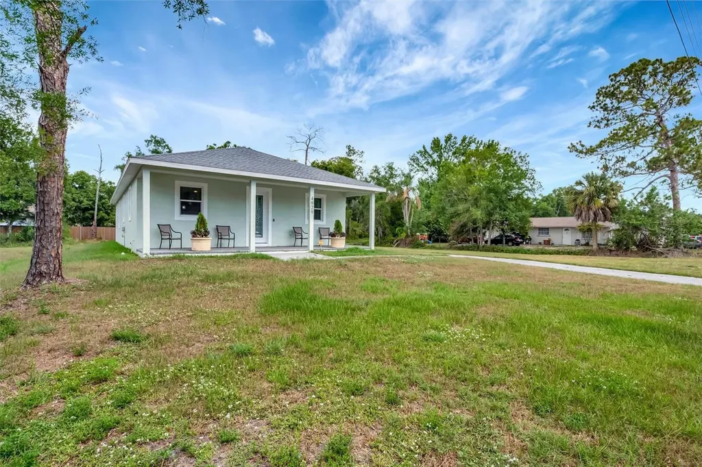 4929 20th Street Court E Bradenton FL 34203