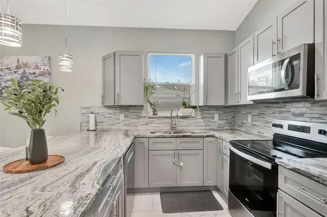 4929 20th Street Court E Bradenton FL 34203
