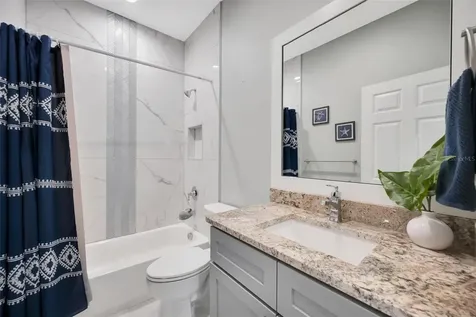 4929 20th Street Court E Bradenton FL 34203