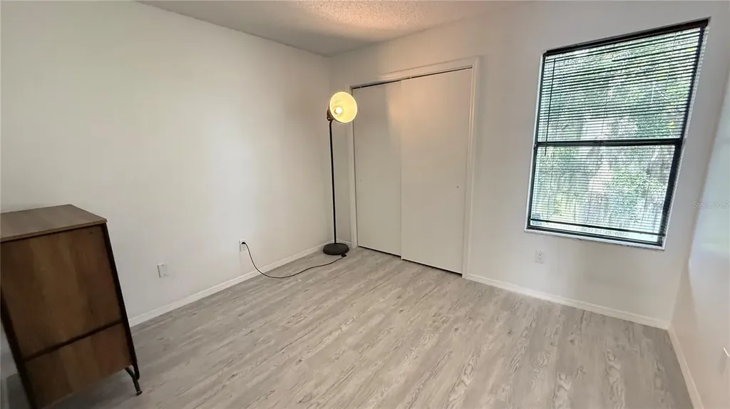72 Lakepointe Circle Kissimmee FL 34743